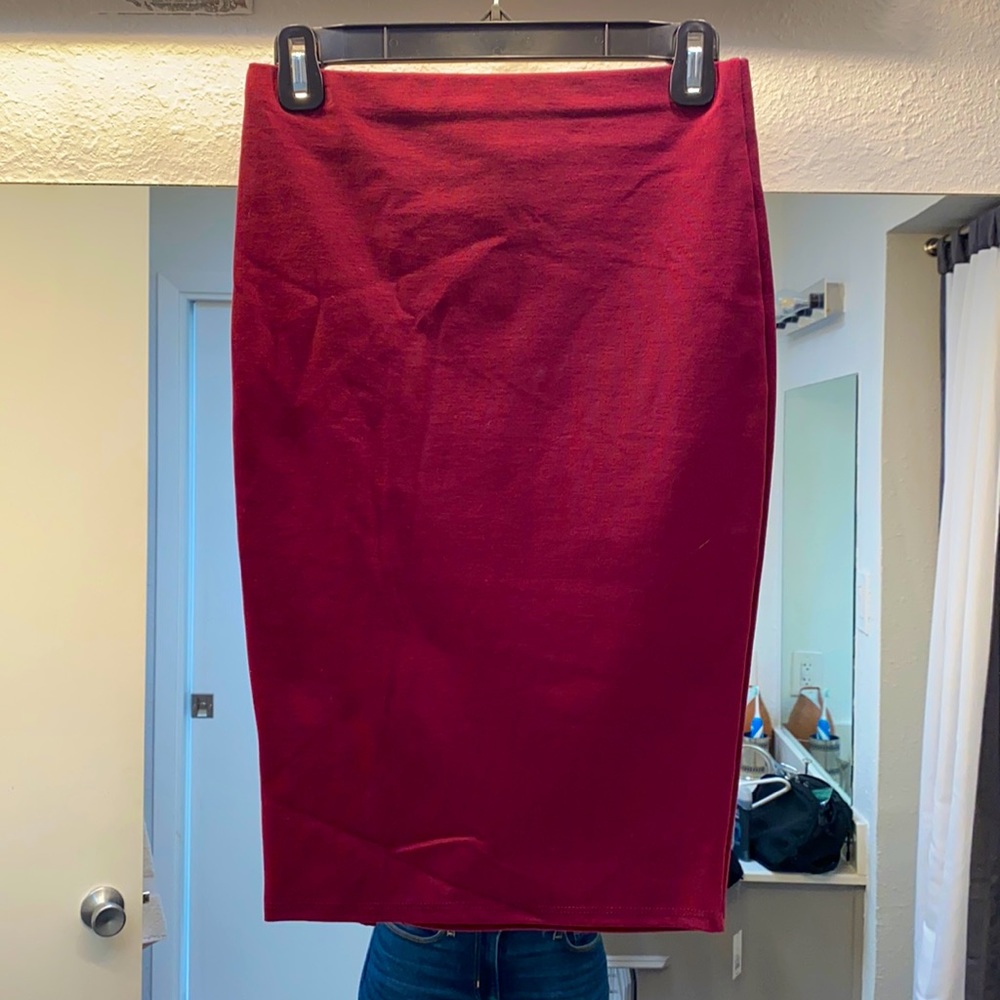 Maroon pencil skirt